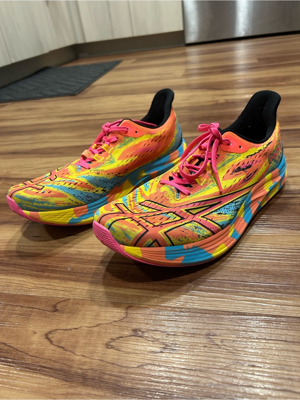 ASICS Noosa TRI 15 Men’s Bright Neon Multi-Color Athletic Running Shoes